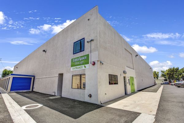 Extra Space Storage - 7924 - Santa Monica - 14th St - 1620 14th Street