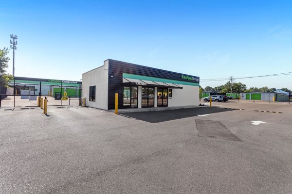 Extra Space Storage - 7936 - Memphis - Millbranch Rd - 4600 Millbranch Road