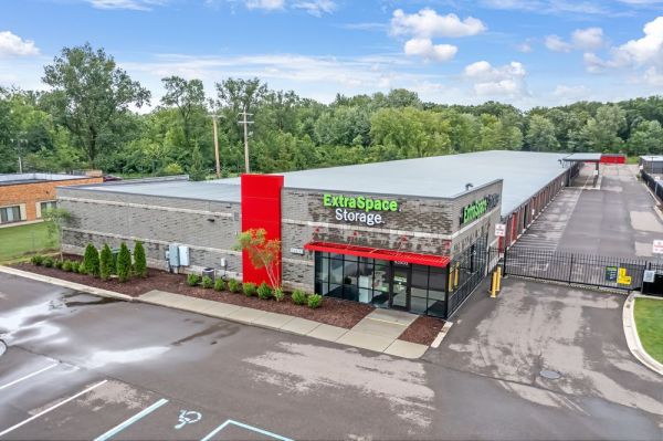 Extra Space Storage - 7957 - Canton - Michigan Ave - 43955 Michigan Avenue