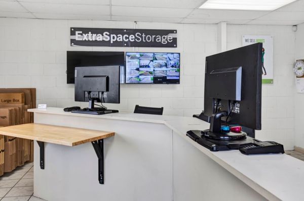 Extra Space Storage - 7973 - Winton - Winton Way - 6089 North Winton Way