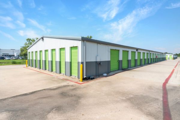 Extra Space Storage - 7983 - Pearland - Main St - 1416 North Main Street