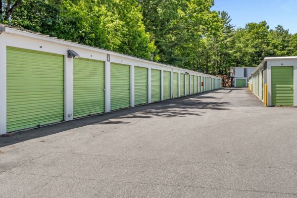Extra Space Storage - 7990 - Pembroke - Old Oak St - 330 Old Oak Street