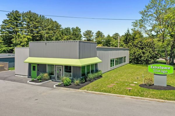 Extra Space Storage - 7990 - Pembroke - Old Oak St - 330 Old Oak Street