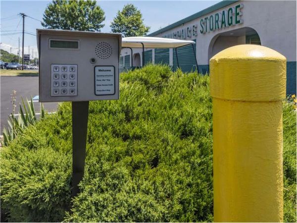 Extra Space Storage - 1044 - Green Brook - US Hwy 22 East - 107 U.S. 22