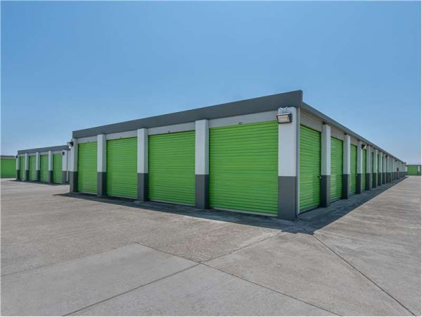 Extra Space Storage - 1174 - Tracy - 780 E 11th St - 780 East 11th Street
