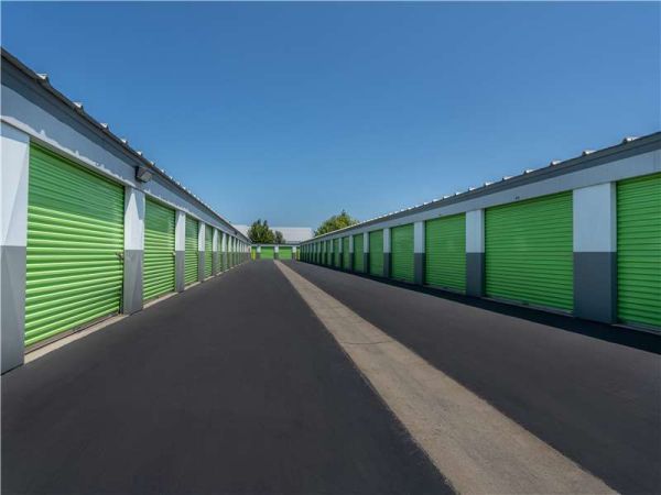 Extra Space Storage - 1112 - Tracy - 787 E 11th St - 787 East 11th Street