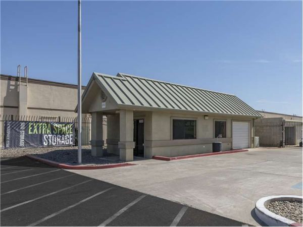 Extra Space Storage - 8067 - Lodi - Cherokee Lane - 600 South Cherokee Lane