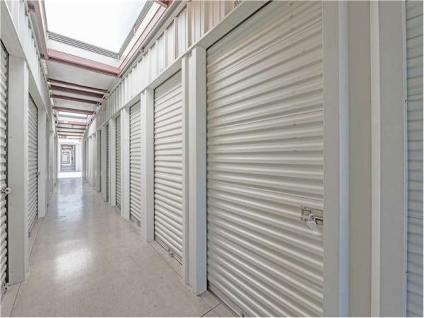 Extra Space Storage - 8067 - Lodi - Cherokee Lane - 600 South Cherokee Lane