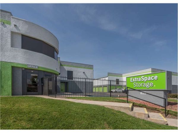 Extra Space Storage - 0396 - Glendora - E Arrow Hwy - 825 East Arrow Highway