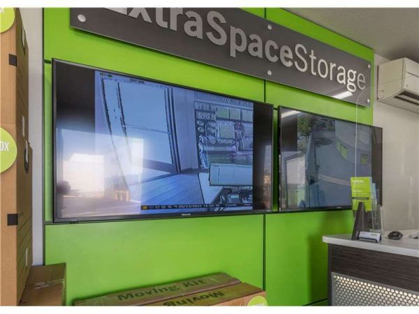 Extra Space Storage - 0396 - Glendora - E Arrow Hwy - 825 East Arrow Highway