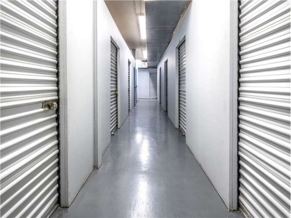Extra Space Storage - 0903 - Memphis - Union Ave - 395 Union Avenue