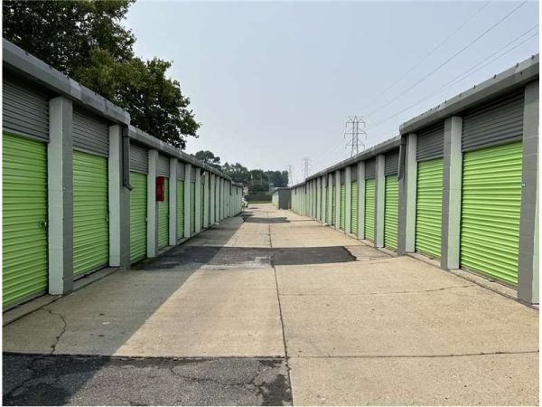 Extra Space Storage - 0981 - Philadelphia - Oxford Ave - 6204 Oxford Avenue