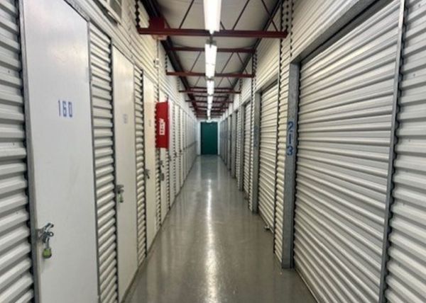 Extra Space Storage - 0981 - Philadelphia - Oxford Ave - 6204 Oxford Avenue