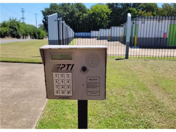 Extra Space Storage - 0133 - Memphis - Gateway Dr - 1235 Gateway Drive