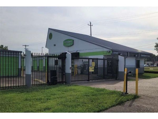 Extra Space Storage - 0133 - Memphis - Gateway Dr - 1235 Gateway Drive