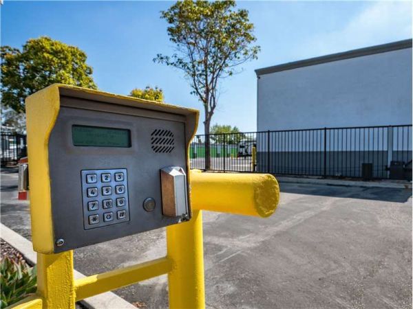 Extra Space Storage - 0200 - Oceanside - N River Rd - 4705 North River Road