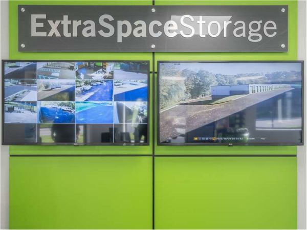 Extra Space Storage - 0259 - Malvern - E Lancaster Ave - 65 East Lancaster Avenue