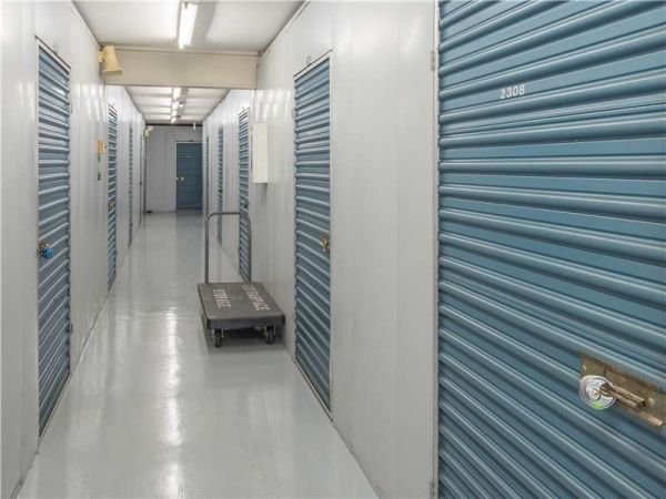 Extra Space Storage - 0493 - Germantown - Wisteria Dr - 13200 Wisteria Drive