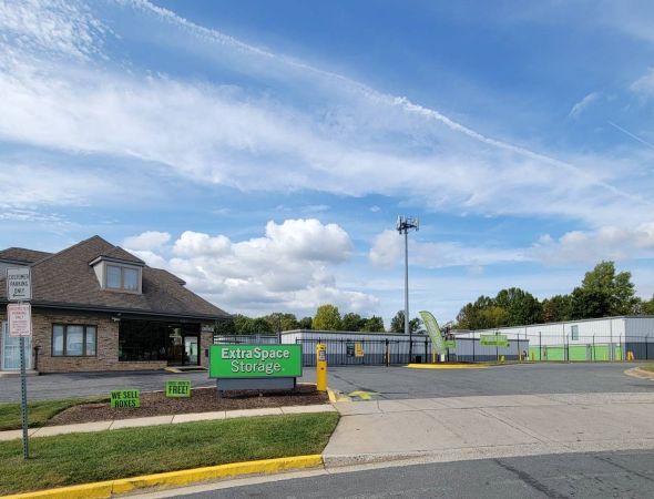 Extra Space Storage - 0800 - Gaithersburg - Earhart Ct - 18920 Earhart Court