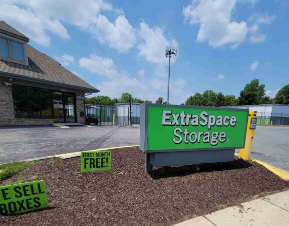 Extra Space Storage - 0800 - Gaithersburg - Earhart Ct - 18920 Earhart Court