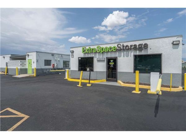 Extra Space Storage - 0817 - Albuquerque - Airport Dr NW - 141 Airport Drive Northwest