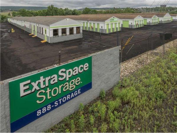 Extra Space Storage - 8222 - Dunmore - Reeves St - 1030 Reeves Street