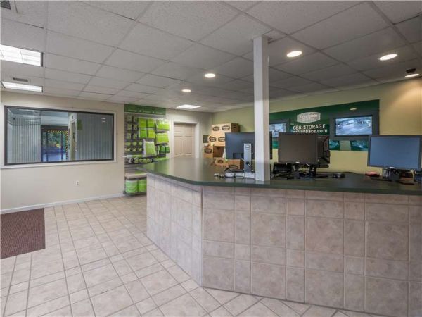 Extra Space Storage - 8234 - East Stroudsburg - 324 Dartmouth Dr - 324 Dartmouth Drive