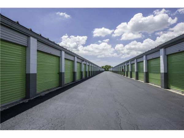 Extra Space Storage - 8186 - Pinellas Park - 62nd Ave N - 4750 62nd Avenue North