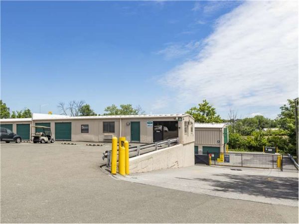 Extra Space Storage - 8190 - Clifton - Broad Street - 515 Broad Street