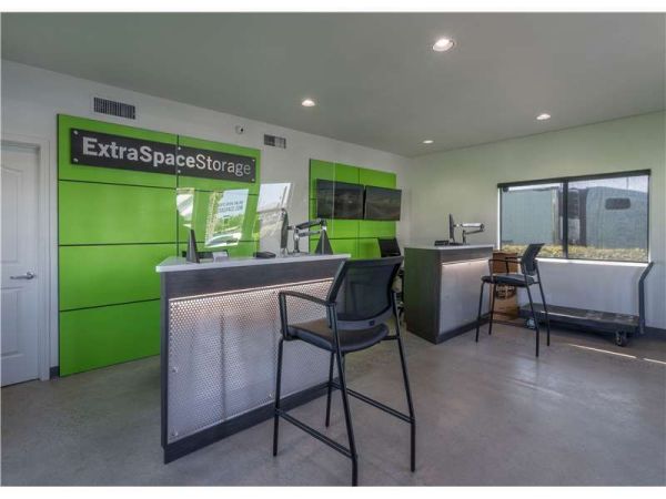 Extra Space Storage - 1481 - Lake Elsinore - Central Ave - 550 Central Avenue