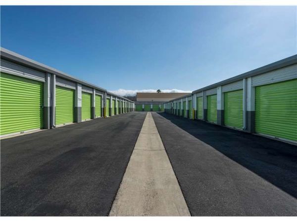 Extra Space Storage - 1481 - Lake Elsinore - Central Ave - 550 Central Avenue