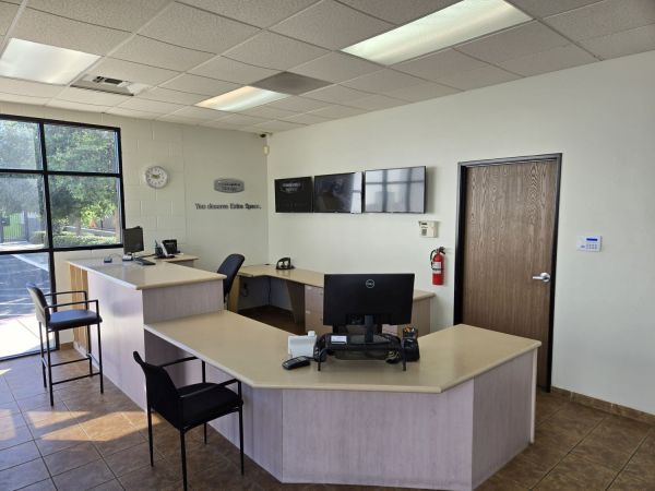 Extra Space Storage - 8336 - Rialto - S Riverside Ave - 313 South Riverside Avenue