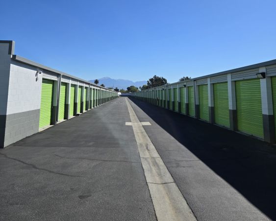 Extra Space Storage - 8336 - Rialto - S Riverside Ave - 313 South Riverside Avenue