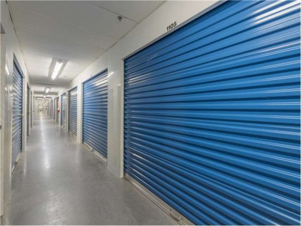 Extra Space Storage - 8442 - Gaithersburg - Woodfield Rd - 18830 Woodfield Road