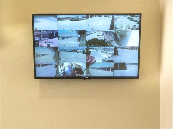 Extra Space Storage - 8526 - Hesperia - 13522 Main Street - 13522 Main Street