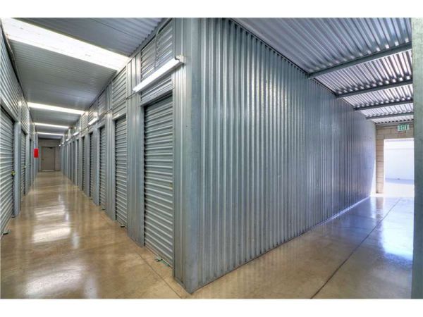 Extra Space Storage - 8528 - Lancaster - 10th Street W - 42654 10th Street West