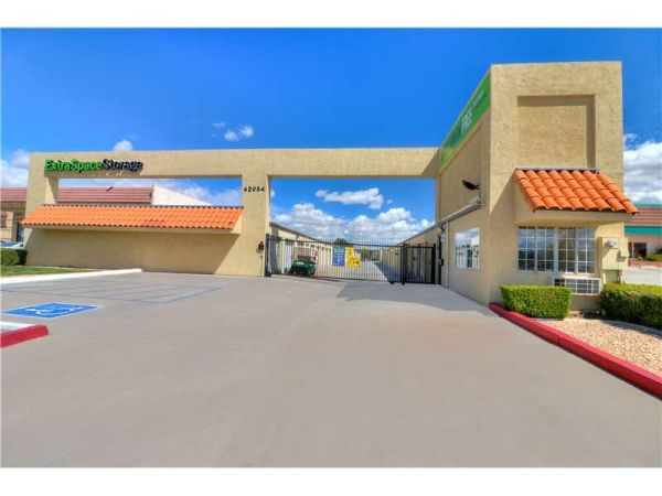 Extra Space Storage - 8528 - Lancaster - 10th Street W - 42654 10th Street West