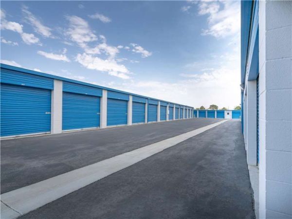 Extra Space Storage - 8525 - Hesperia - Yucca Street - 14400 Yucca Street