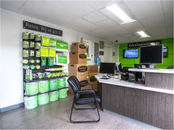 Extra Space Storage - 8556 - Houston - Tilfer Street - 3101 Tilfer Street