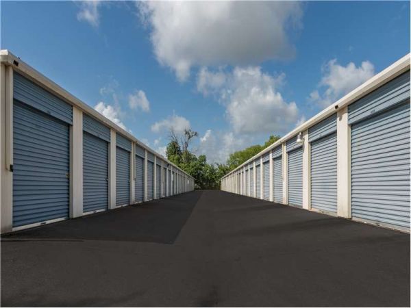 Extra Space Storage - 8602 - Houston - Golfway St - Annex - 7134 Golfway Street