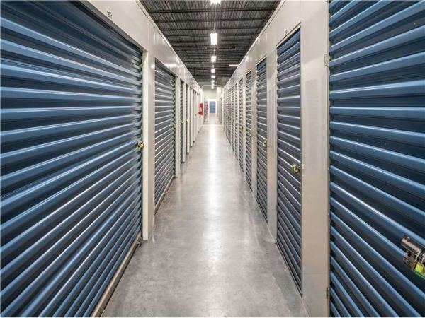 Extra Space Storage - 8605 - Baltimore - Shannon Drive - 4211 Shannon Drive