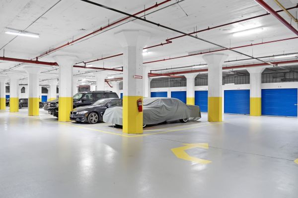 Extra Space Storage - 8785 - Milwaukee - Mount Vernon Ave - 999 West Mount Vernon Avenue