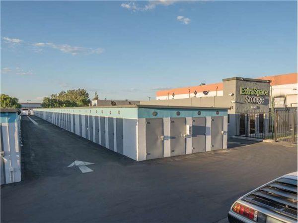 Extra Space Storage - 8800 - Tempe - University Dr - 1964 East University Drive