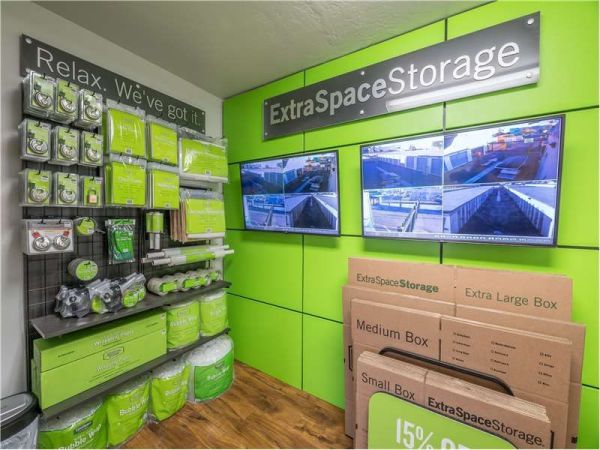 Extra Space Storage - 8800 - Tempe - University Dr - 1964 East University Drive