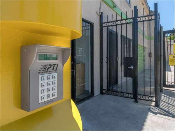 Extra Space Storage - 8811 - Compton - Long Beach Blvd - 305 South Long Beach Boulevard