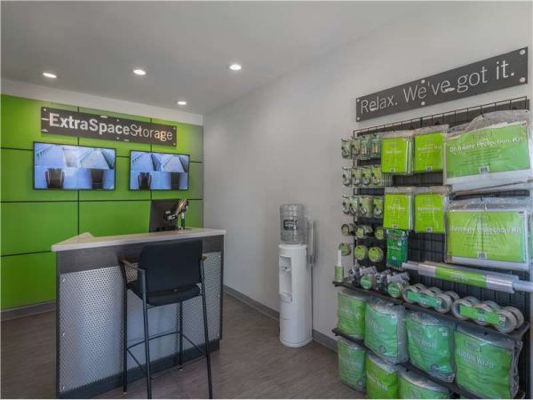 Extra Space Storage - 8811 - Compton - Long Beach Blvd - 305 South Long Beach Boulevard