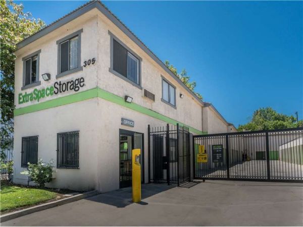 Extra Space Storage - 8811 - Compton - Long Beach Blvd - 305 South Long Beach Boulevard