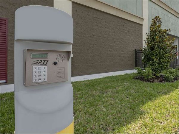 Extra Space Storage - 8841 - Orlando - Curry Ford Rd - 9847 Curry Ford Road