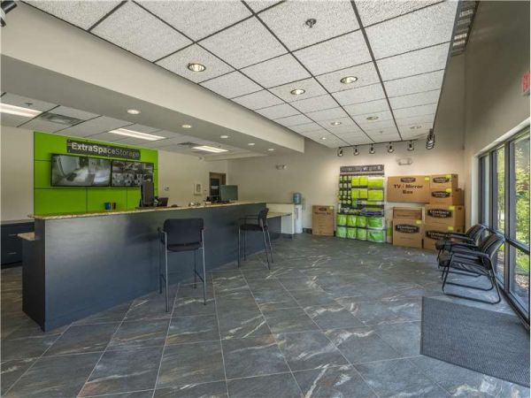 Extra Space Storage - 8841 - Orlando - Curry Ford Rd - 9847 Curry Ford Road