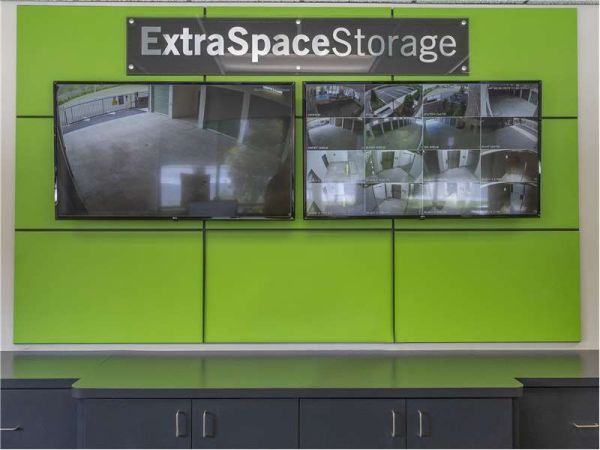 Extra Space Storage - 8841 - Orlando - Curry Ford Rd - 9847 Curry Ford Road